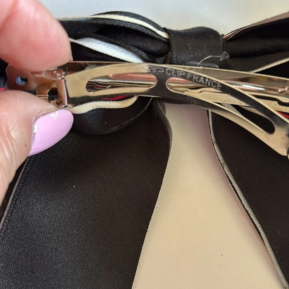 5 hair clip-ons